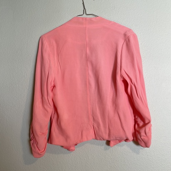 Pink open blazer/cardigan cross from Maurice’s - Picture 2 of 4